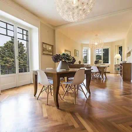 Angela וילה סטרסה